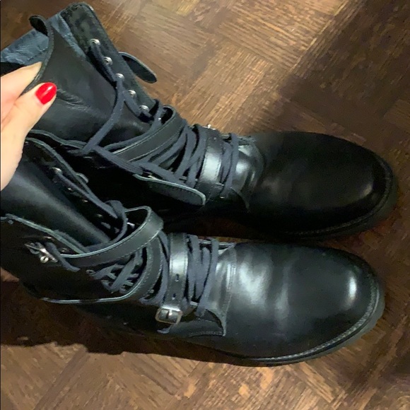 Adidas by Jeremy Scott 💯 authentic, real leather boots. So cool 😎 like new - Picture 3 of 6